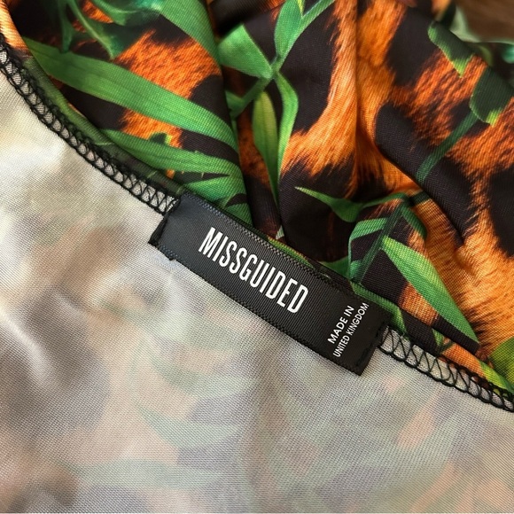 ❤️ MISSGUIDED Tropical Print Long Sleeve Top 8 - Picture 6 of 13